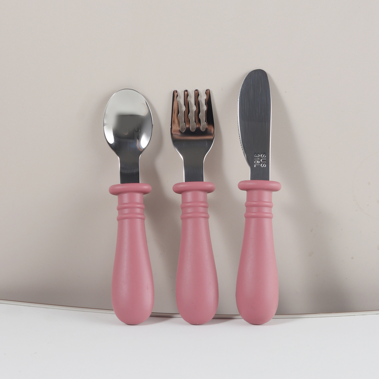 Custom Silicone Spoon & Fork K - Baby Food Weaning recensione e prezzo