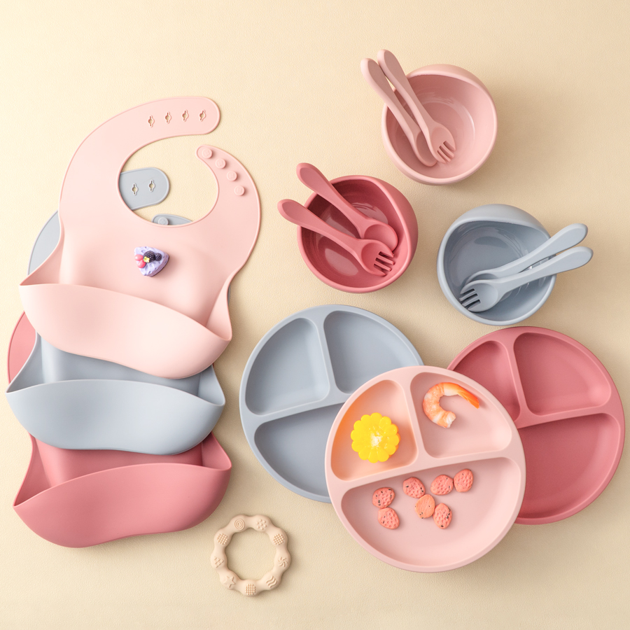 5Pcs Baby Silicone Feeding Set - Baby Food Grater recensione e prezzo