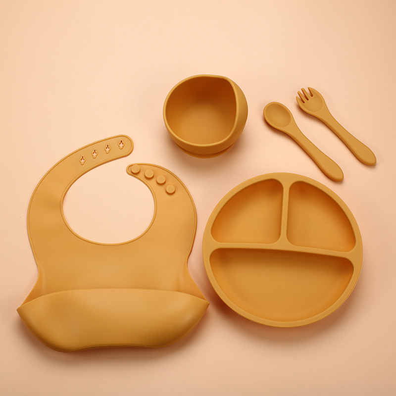 5Pcs Silicone Baby Feeding Set - Baby Food Grater recensione e prezzo